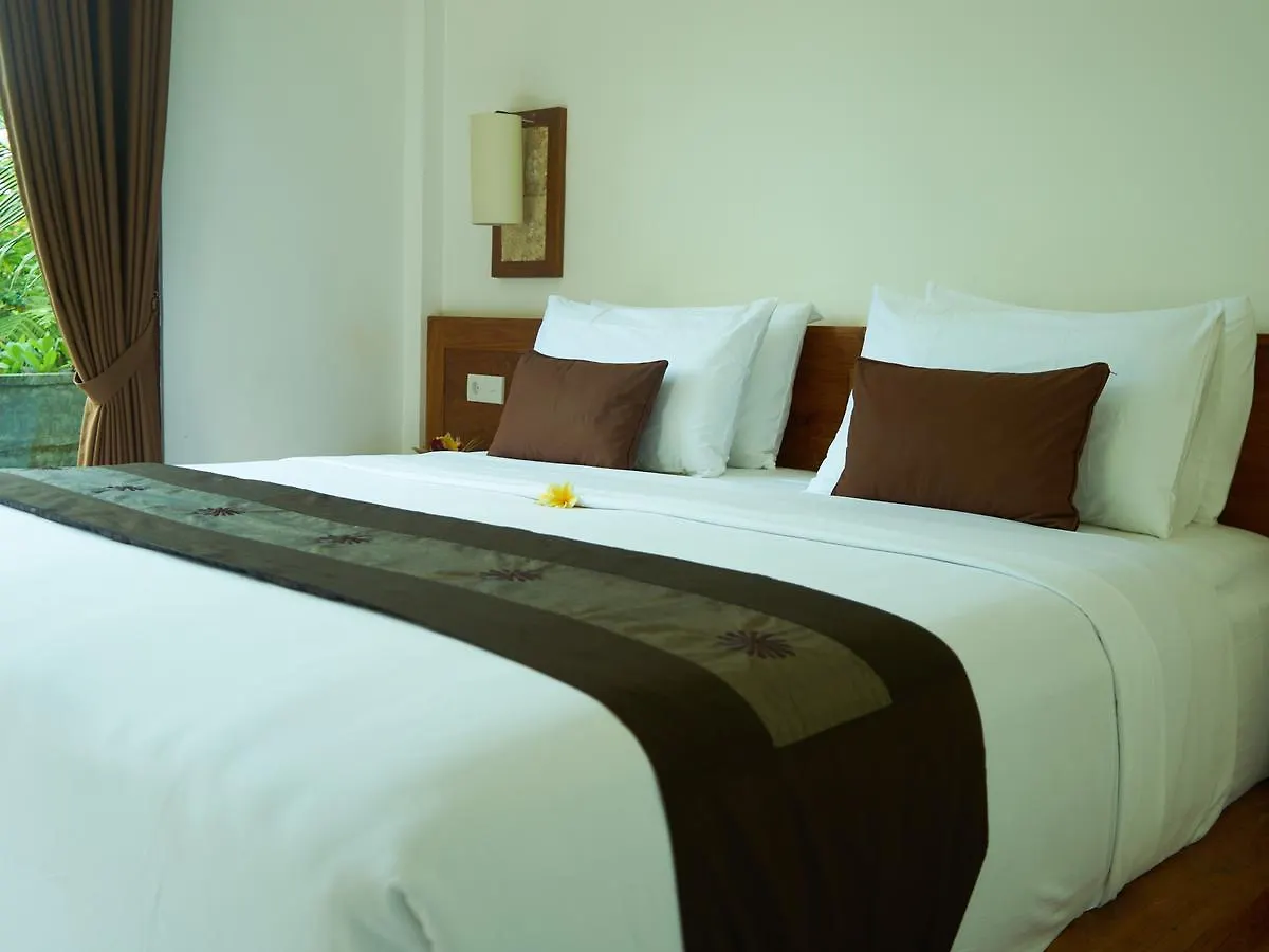 לינה וארוחת בוקר Eden House Ubud