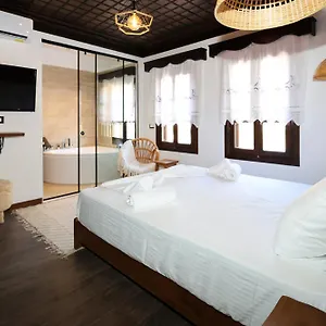 Ador Boutique Hotel Berat